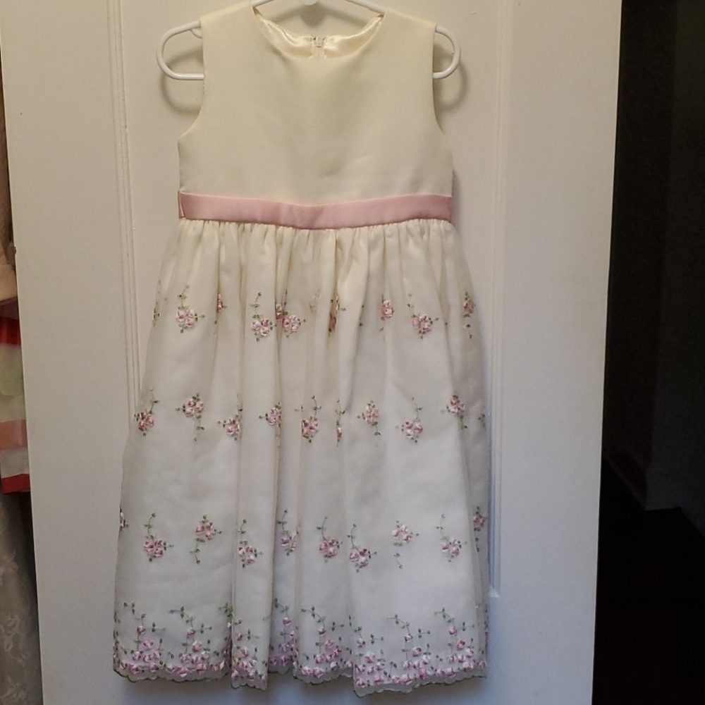 Girls dress, New without tags